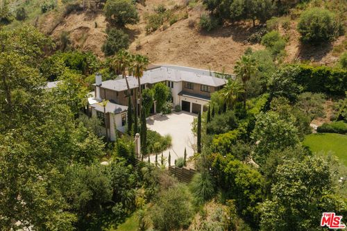 1105 Rivas Canyon Rd, Pacific Palisades, CA, 90272 | Card Image