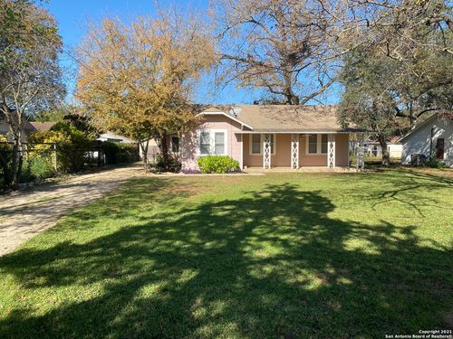 933 Beck St, Schertz, TX, 78154-2031 | Card Image