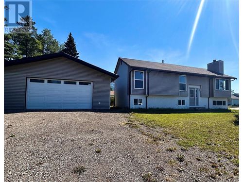 103 Fellers Ave, Tumbler Ridge, BC, V0C2W0 | Card Image