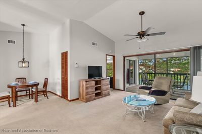 D-24 - 4773 Casablanca Circle, Condo with 2 bedrooms, 2 bathrooms and null parking in Sebring FL | Image 2