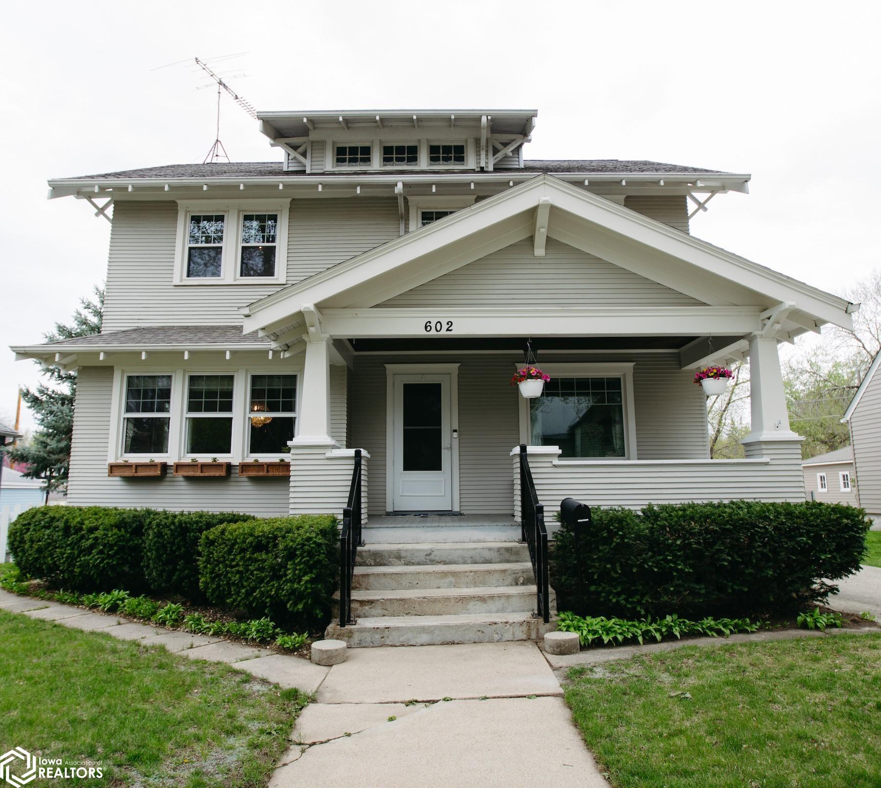 Main St, Ida Grove, IA 51445