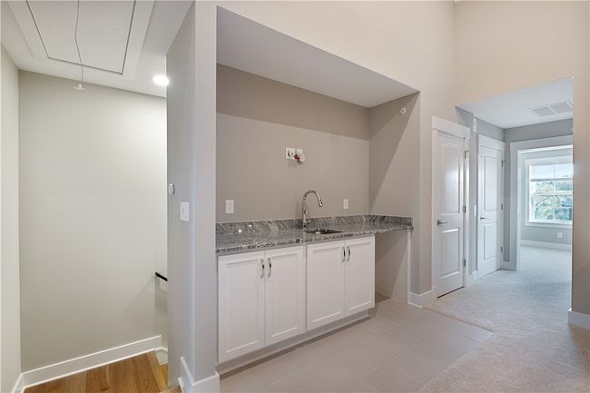 312 Highpointe Dr, Townhouse with 3 bedrooms, 4 bathrooms and 2 parking in Seven Fields PA | Image 20