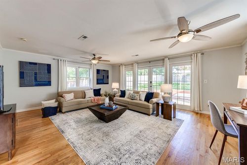 203 Jackson Rd, Saint Louis, MO, 63119-3821 | Card Image