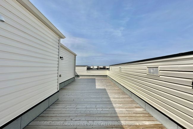 28 Alan Francis Lane, House attached with 3 bedrooms, 4 bathrooms and 1 parking in Markham ON | Image 34