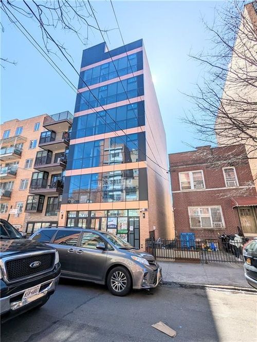 4-828 57th St, Brooklyn, NY, 11220-1738 | Card Image