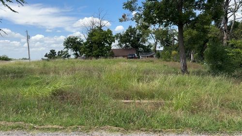 1400 Division St, Sulphur, OK, 73086-2829 | Card Image