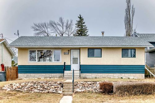 5416 55 St, Ponoka, AB, T4J1L8 | Card Image