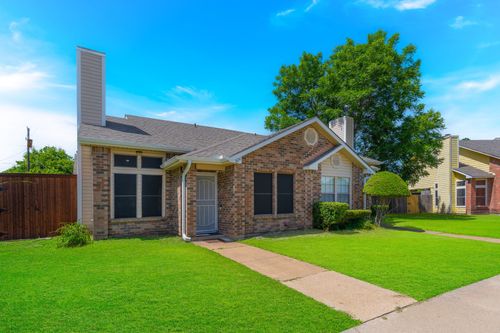 826 Binbrook Dr, Mesquite, TX, 75149-8806 | Card Image