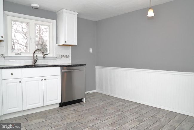 3431 Skyview Dr, House other with 3 bedrooms, 2 bathrooms and null parking in GLENVILLE PA | Image 8