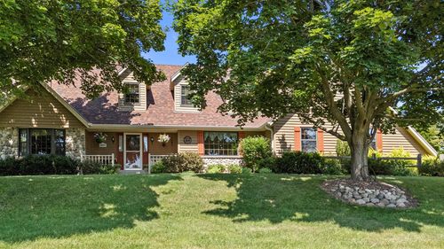 S76W23840 Westwood Drive, VERNON, WI, 53103 | Card Image