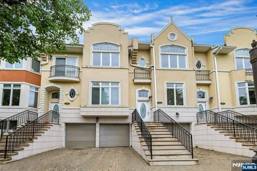 110 Winding Creek, Old Tappan, NJ, 07675 | Card Image