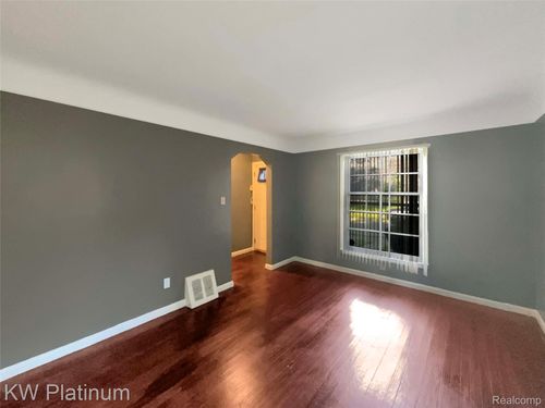 15836 Patton St, Detroit, MI, 48223-1110 | Card Image