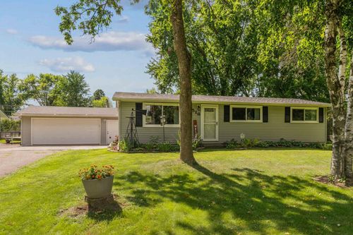 516 Gerald St, Osceola, WI, 54020-8134 | Card Image