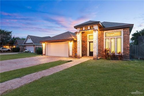 611 Short Line St, Edinburg, TX, 78539-7374 | Card Image