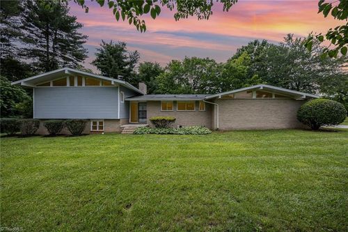 985 Needmore Rd, Woodleaf, NC, 27054-9508 | Card Image