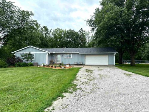 3770 153rd St, Blue Grass, IA, 52726-9417 | Card Image