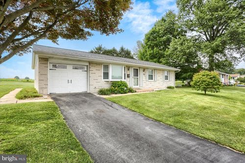 201 N 7th St, WRIGHTSVILLE, PA, 17368-1105 | Card Image