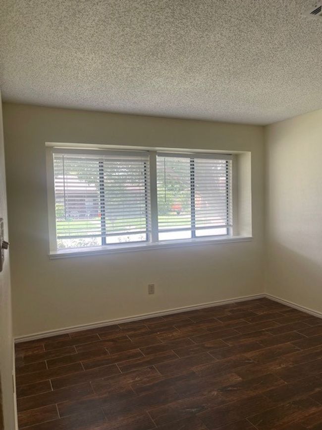 Formal dining or study! | Image 7