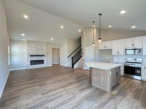 1664 Lund Way, Shakopee, MN, 55379 | Card Image