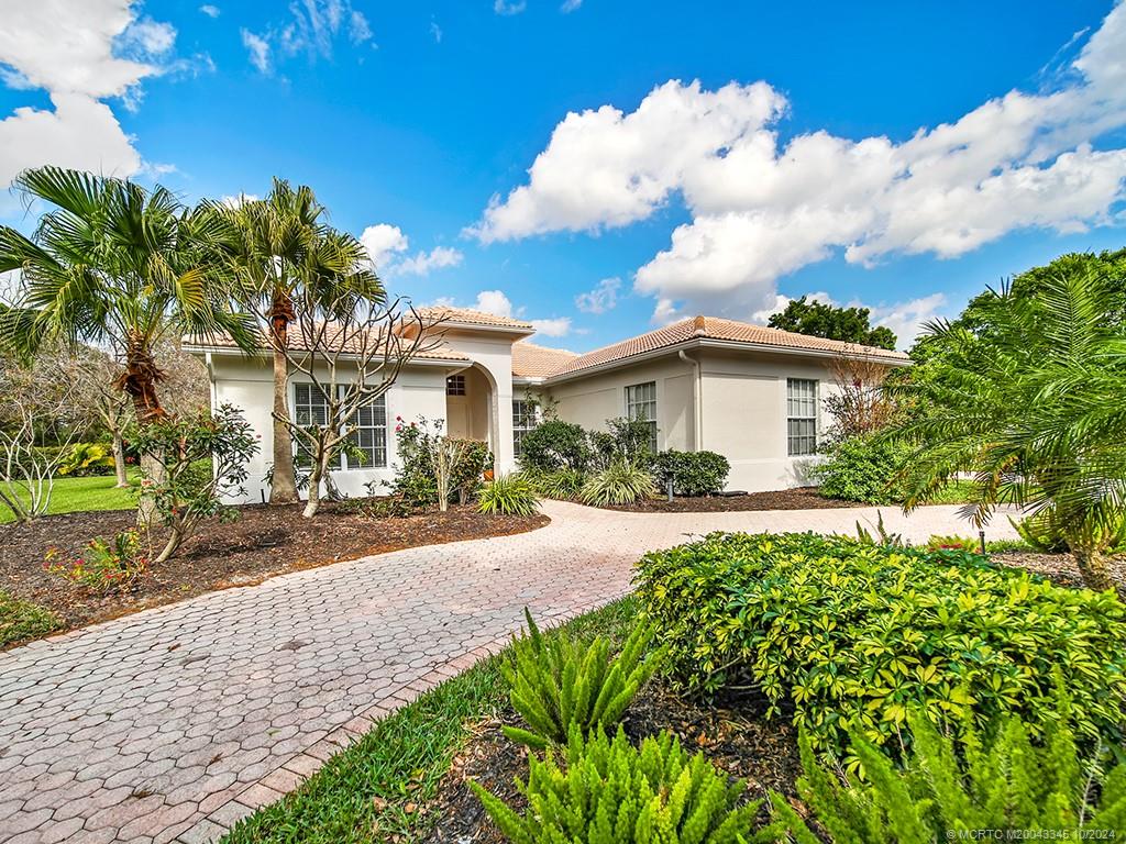 Bear Paw Trl, Palm City, FL 34990