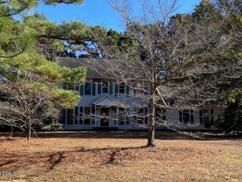 312 Edinboro Dr, Southern Pines, NC, 28387-7423 | Card Image