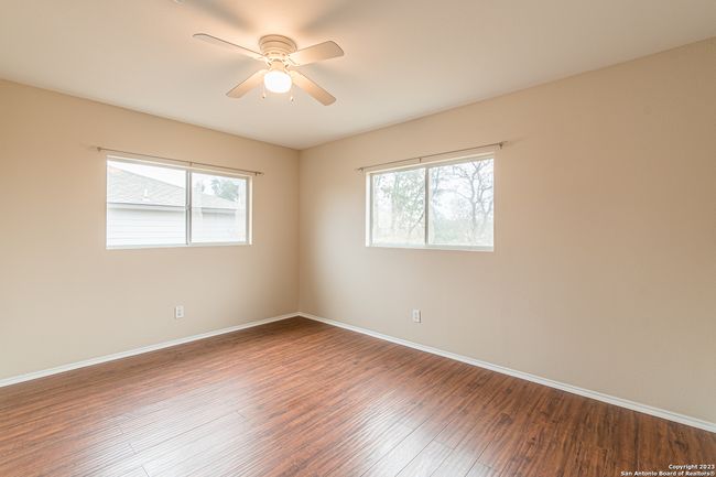 137 Weeping Way, House other with 3 bedrooms, 3 bathrooms and null parking in Cibolo TX | Image 9