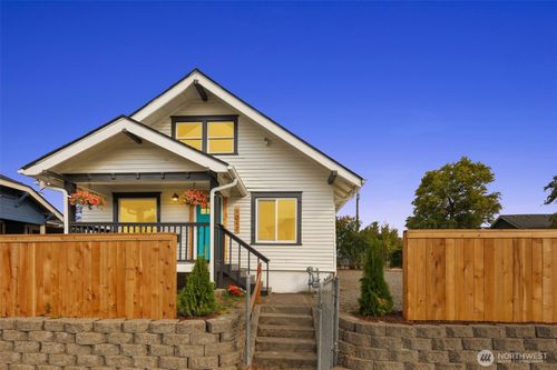 1217 S 19th St, Tacoma, WA, 98405-3957 | Card Image