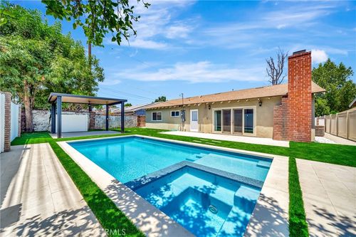 23010 Hartland St, West Hills, CA, 91307-2503 | Card Image