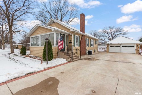 1441 N 4th St, Chillicothe, IL, 61523-1211 | Card Image