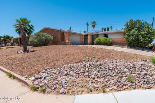 2002 S Camino Seco, Tucson, AZ, 85710 | Card Image