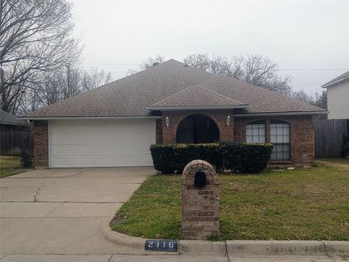2116 Turf Club Dr, Arlington, TX, 76017-4502 | Card Image