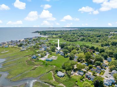 86 Chalker Beach Road, House other with 4 bedrooms, 2 bathrooms and null parking in Old Saybrook CT | Image 3