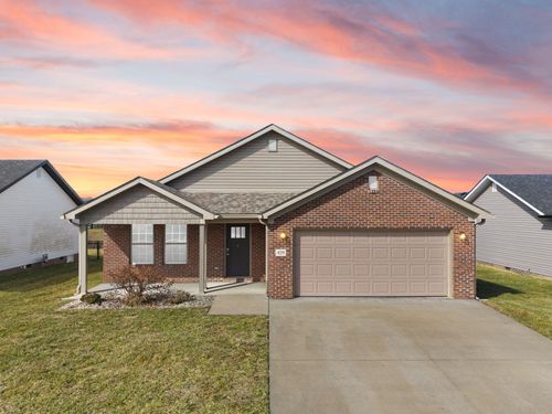 429 Middle Creek Way, Berea, KY, 40403-8696 | Card Image