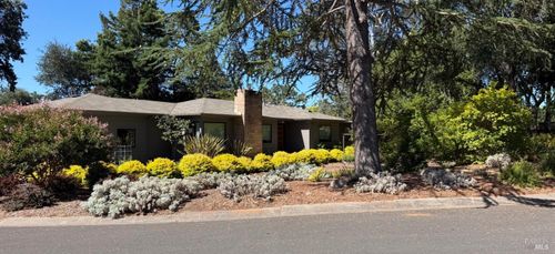 3 Rosemont Circle, Napa, CA, 94558 | Card Image