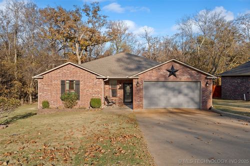 29880 S 592 Ln, Grove, OK, 74344-7881 | Card Image