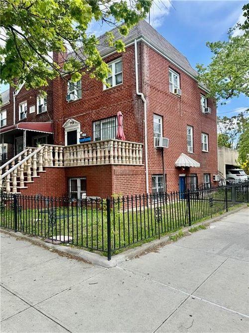 1527 34th Street, Brooklyn, NY, 11234 | Card Image