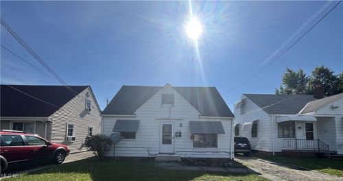 3753 W 117th St, Cleveland, OH, 44111-5285 | Card Image