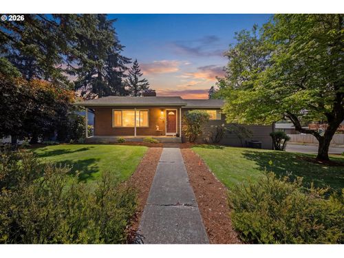 17333 Se Colina Vista Ave, Milwaukie, OR, 97267-6238 | Card Image