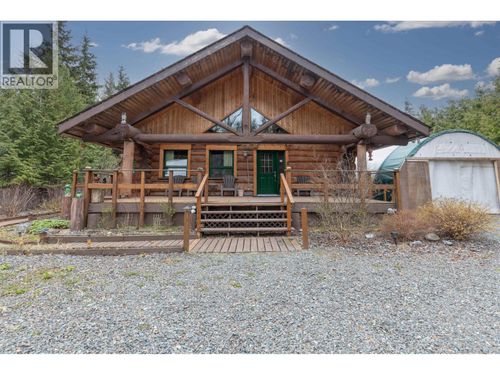 3981 Dobbie St, Thornhill, BC, V8G3M6 | Card Image