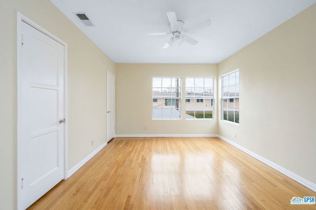 9425 W Olympic Blvd, Condo with 1 bedrooms, 1 bathrooms and 1 parking in Beverly Hills CA | Image 12