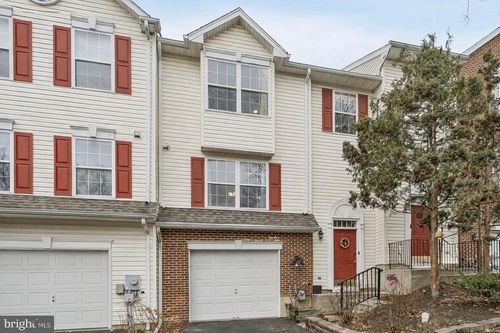 34 Graymont Cir, COLLEGEVILLE, PA, 19426-3499 | Card Image