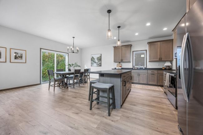 kitchen-photo from previous model | Image 7