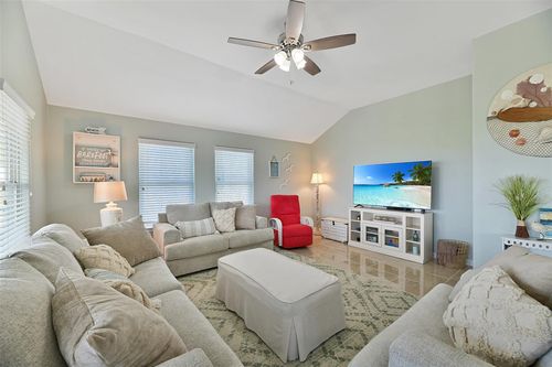 23178 Fresca St, Galveston, TX, 77554-1153 | Card Image