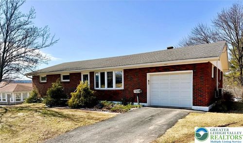106 N 12th St, Lehightn Boro, PA, 18235-1115 | Card Image