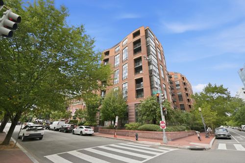 211-1001 L St Nw, WASHINGTON, DC, 20001-6301 | Card Image