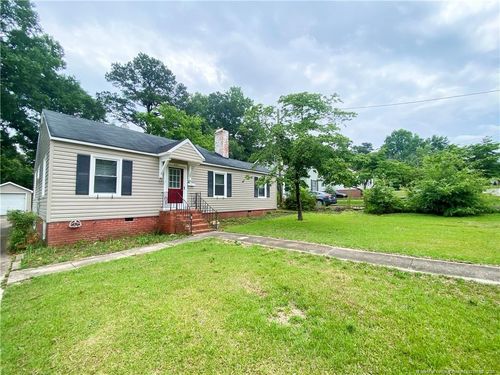 604 Townsend St, Fayetteville, NC, 28303-4858 | Card Image