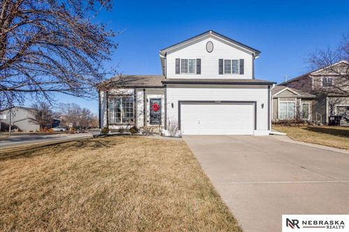 18648 N Circle, Omaha, NE, 68135 | Card Image