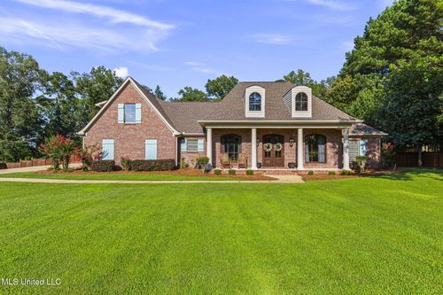 208 Kitty Hawk Cir, Brandon, MS, 39047-8581 | Card Image
