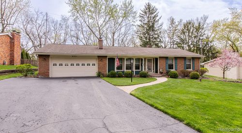 4931 Huron Drive, Independence Charter Township, MI, 48348 | Card Image