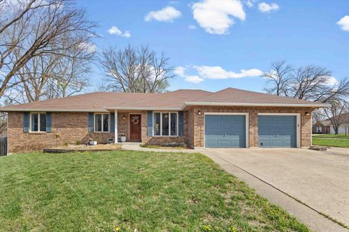 2001 S Deerborn Cir, Columbia, MO, 65203 | Card Image